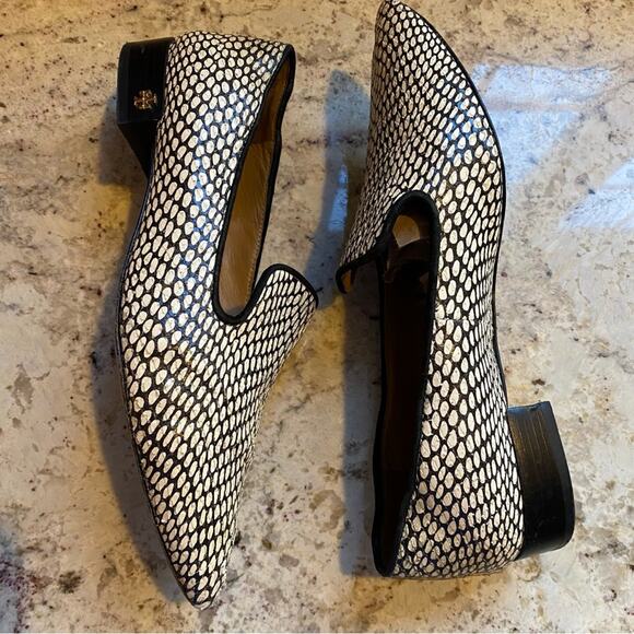 Tory Burch $300 King Cobra Pascal Smoking Pointed slip on Loafers Size 8 - Picture 11 of 13